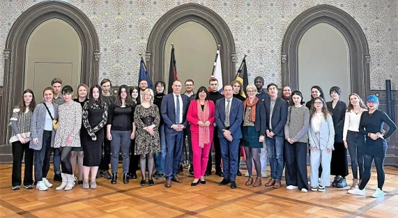 Photo de groupe du programme "L’Europe commence dans ta ville !"