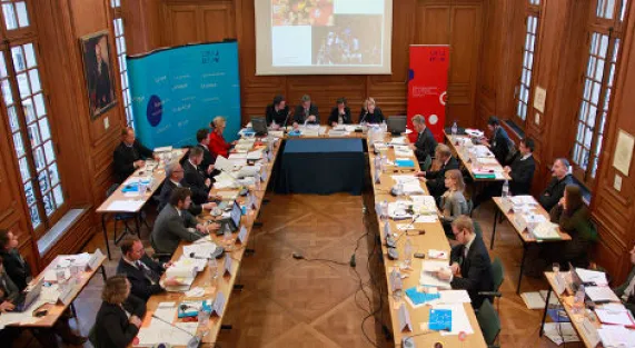 une-verwaltungsrat-sitzung-2013.jpg
