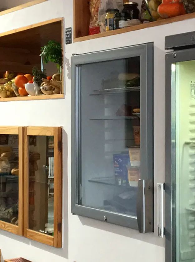 das-foodsharing-cafe-raupe-immersatt.png