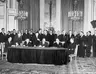 unterzeichnung-elysee-vertrag-bundesbildstelle.jpg