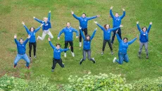 francemobil-groupe-saut.jpg