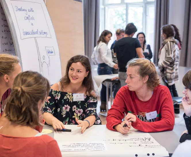 Des participantes lors de la rencontre "Youth for Peace"