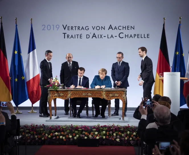 Unterzeichnung Vertrag von Aachen.jpg