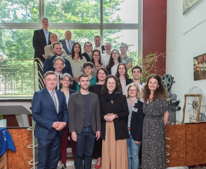 Photo de groupe des membres du conseil d'orientation 2024